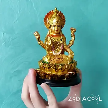 Zeita bogatiei Lakshmi, remediu Feng Shui bani si spor in casa si la munca, statueta Laxmi auriu
