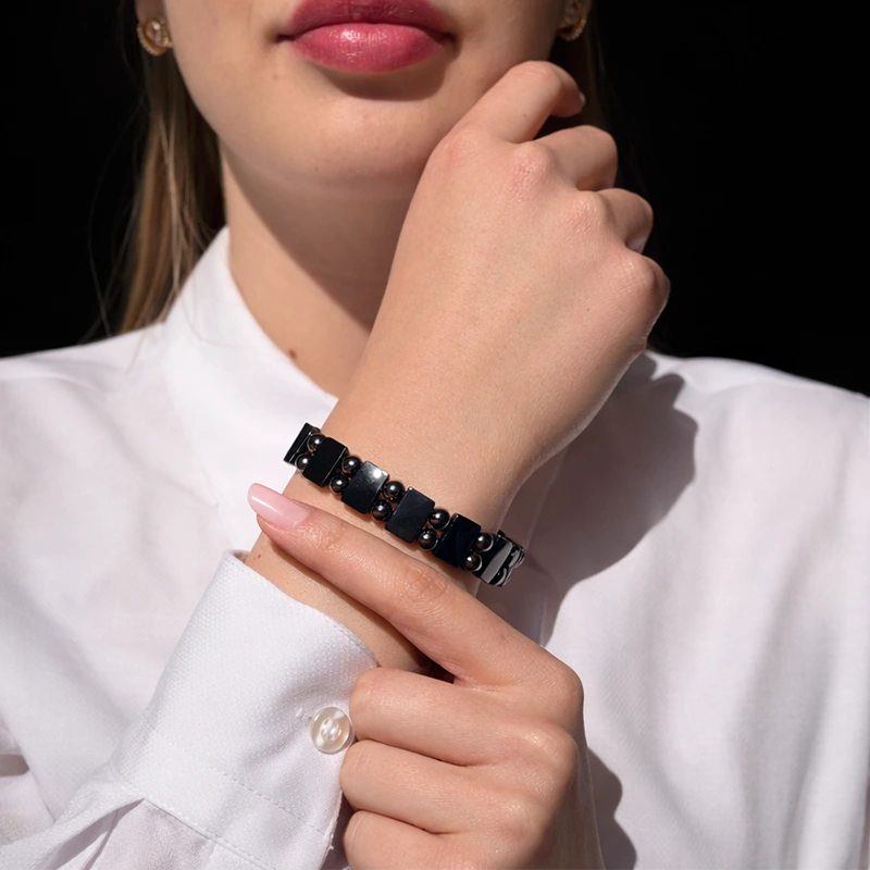Bratara magnetica piatra Hematit, efect bio-magnetic al tensiunii arteriale, femei si barbati, elastica negru