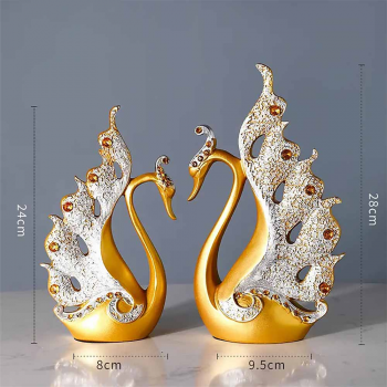 Lebede aurii, decoratiune de interior simbol al cuplului elegant, ceramica Lebede aurii, decoratiune de interior simbol al cuplului elegant, ceramica
